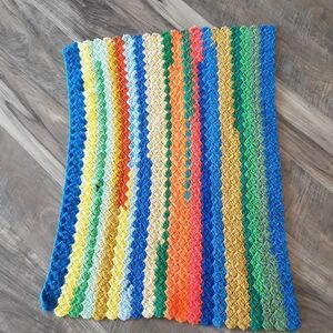 Beautiful hand crocheted vintage lap quilt or small blanket 30" X 22"